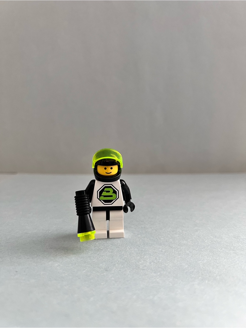 LEGO Space Blacktron Future Generation Astronaut Minifigure